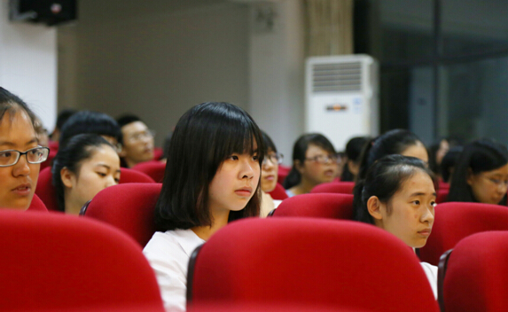 永乐高ylg88888814级假期安全大会召开